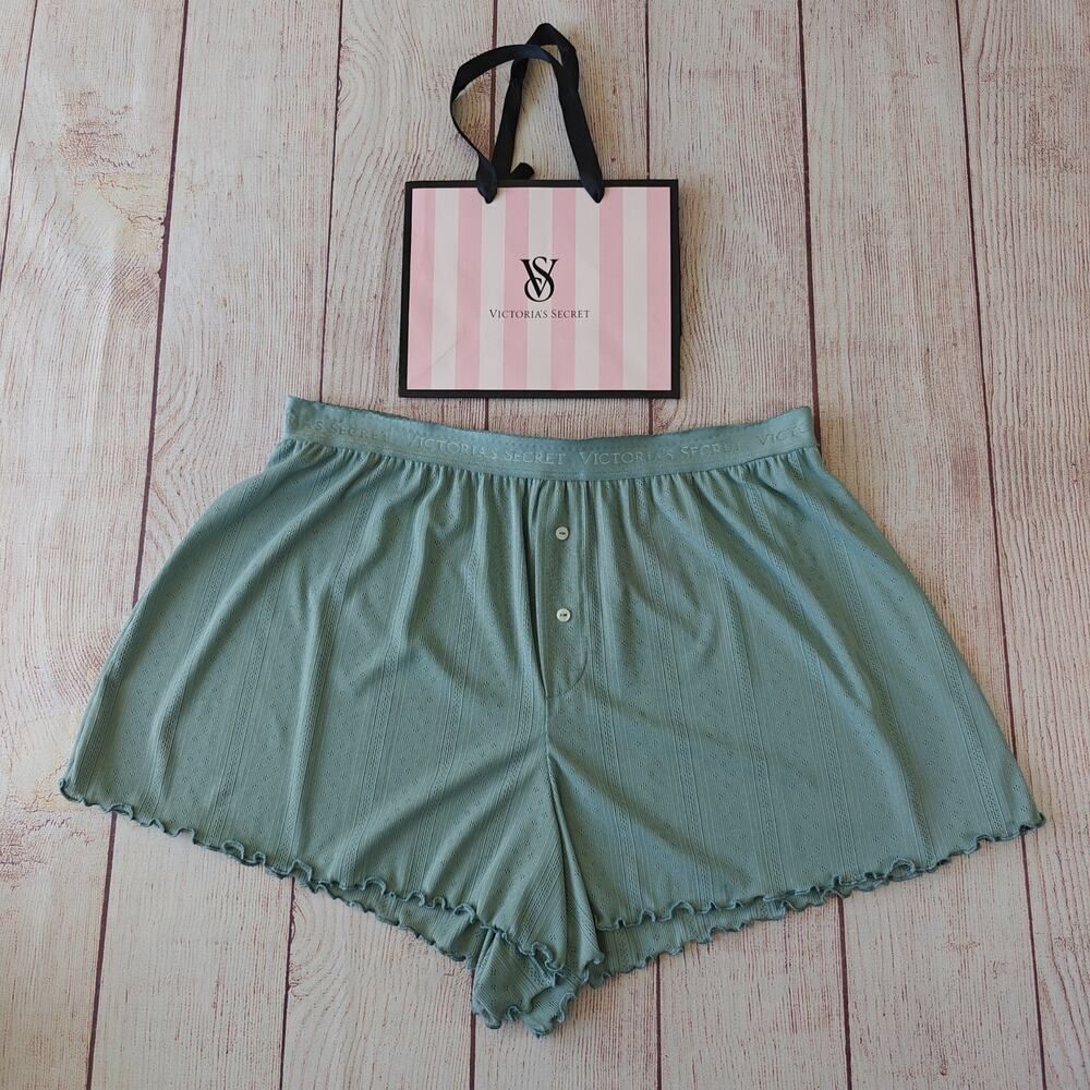 Victoria's Secret stretchy pastel green sleep shorts sz M